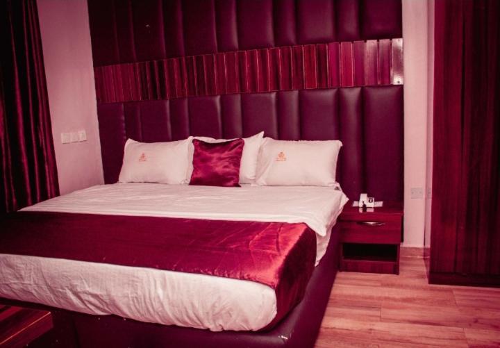 Hotel D Ritz Owode Ede Kültér fotó